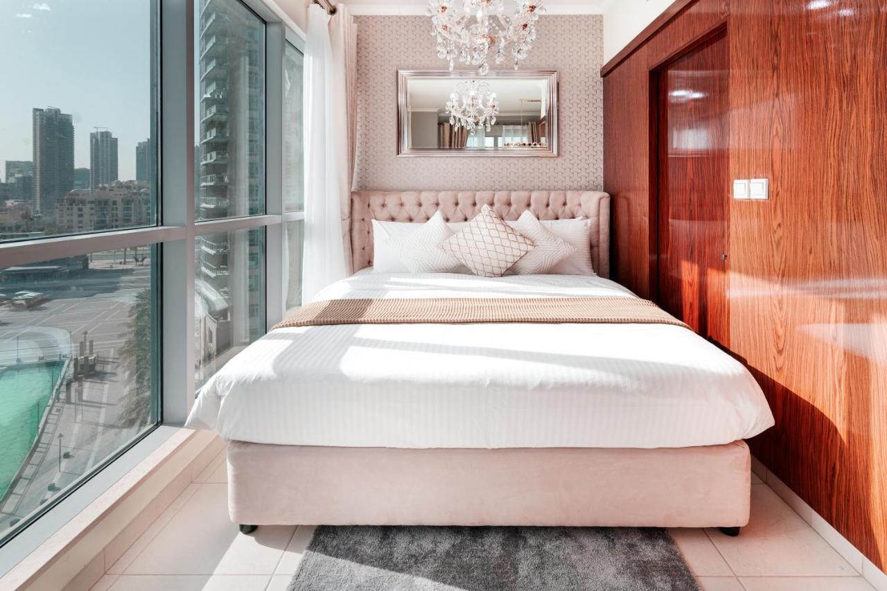 Elite Royal Apartment - Full Burj Khalifa & Fountain View - Brilliant - 2 Bedrooms & 1 Open Bedroom Without Partition Dubai Luaran gambar